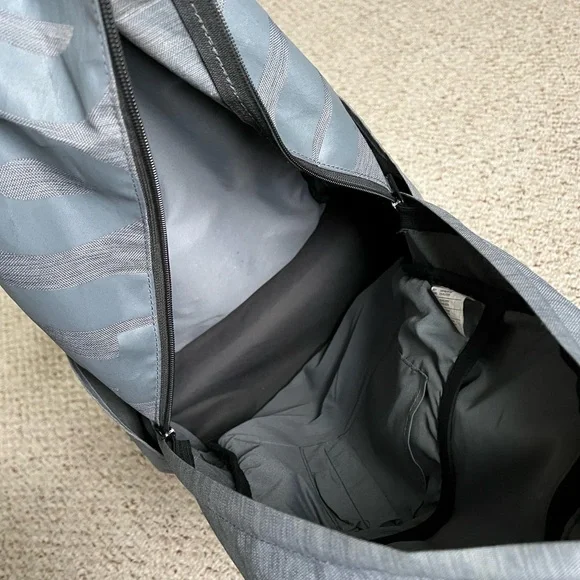 Nike Backpack - Picture 5 of 7